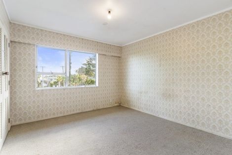 Photo of property in 2/57 Moana Avenue, One Tree Hill, Auckland, 1061