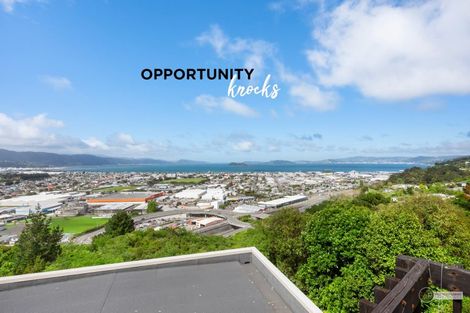 Photo of property in 11 Chestnut Grove, Maungaraki, Lower Hutt, 5010