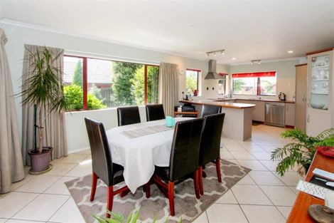 Photo of property in 17 Frame Place, Owhata, Rotorua, 3010
