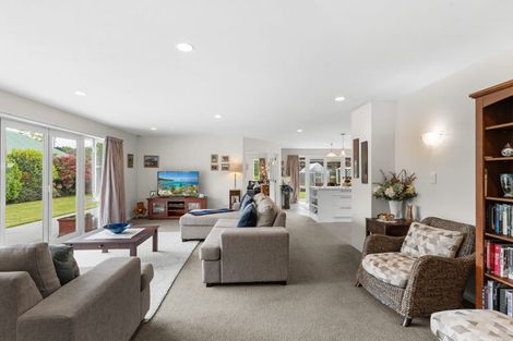 Photo of property in 12 Chesterfield Mews, Russley, Christchurch, 8042