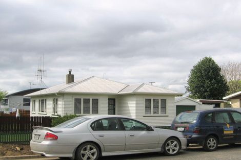 Photo of property in 1 Karaka Road, Otumoetai, Tauranga, 3110
