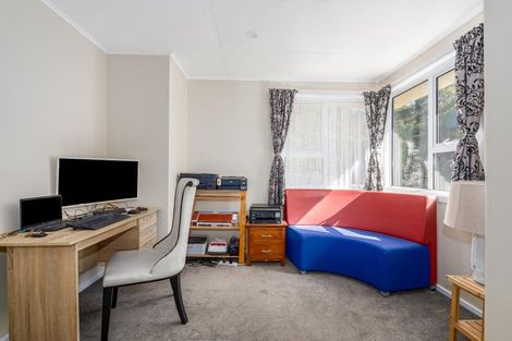 Photo of property in 112 Rangituhi Crescent, Takapuwahia, Porirua, 5022