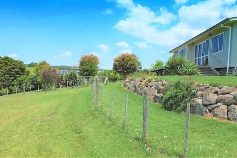 Photo of property in 965 Pataua Road North, Whareora, Whangarei, 0175