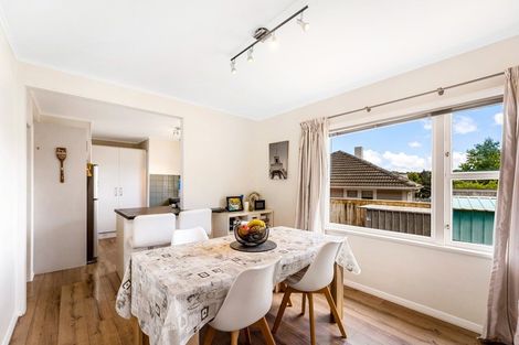 Photo of property in 28 Lowry Crescent, Stokes Valley, Lower Hutt, 5019