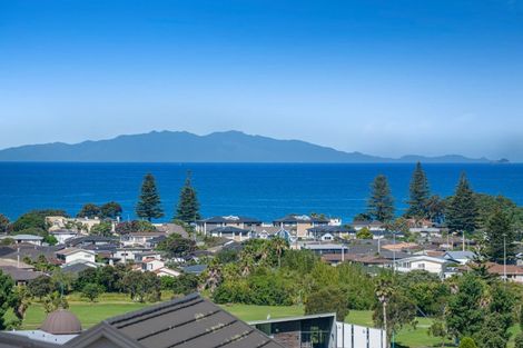 Photo of property in 57 The Ritz, Orewa, 0931
