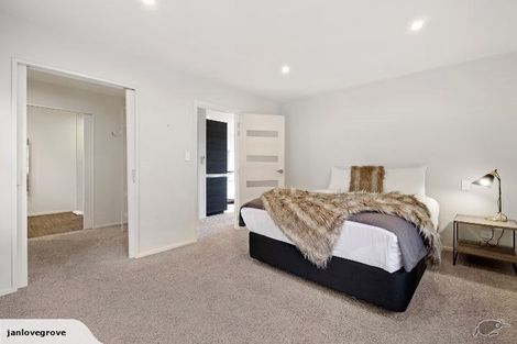 Photo of property in 31 Rannoch Drive, Jacks Point, Queenstown, 9371