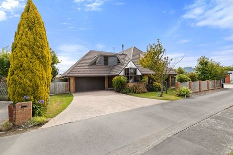 Photo of property in 2 Lantern Lane, Halswell, Christchurch, 8025