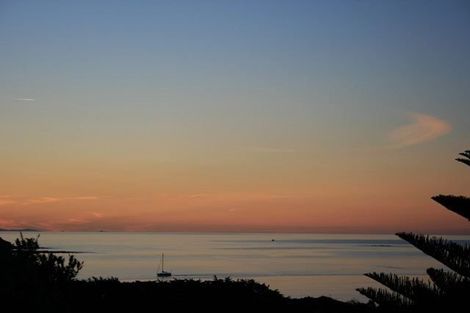 Photo of property in 16a Mana View Road, Paremata, Porirua, 5026