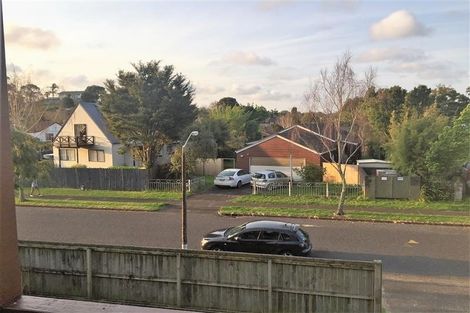 Photo of property in 50 Glennandrew Drive, Half Moon Bay, Auckland, 2012