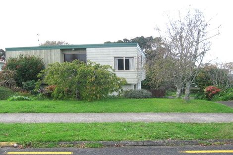 Photo of property in 11 The Crest, Sunnyhills, Auckland, 2010