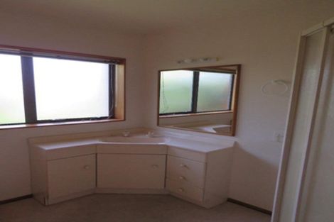 Photo of property in 17b Mangorei Road, Strandon, New Plymouth, 4312