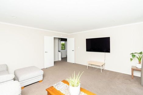 Photo of property in 15 Cole Thomas Place, Huntington, Hamilton, 3210