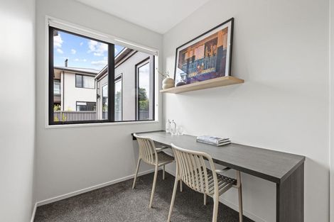 Photo of property in 17 Bradshaw Terrace, Riccarton, Christchurch, 8011