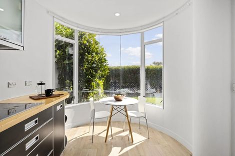 Photo of property in 18-27 Lawson Place, Mount Victoria, Wellington, 6011