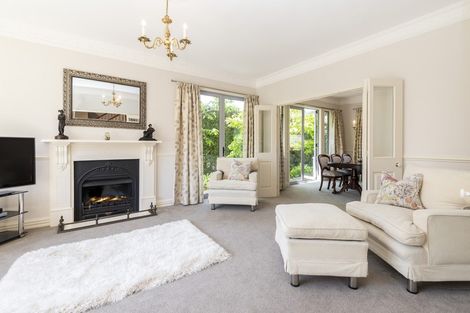 Photo of property in 33 Seymour Road, Mellons Bay, Auckland, 2014