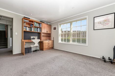 Photo of property in 39 Hillcrest Road, Hillcrest, Hamilton, 3216