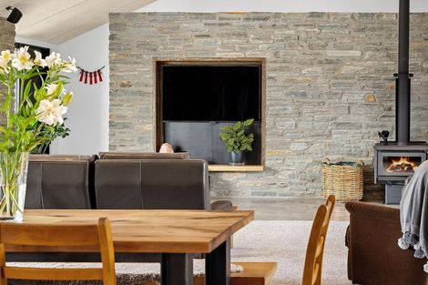 Photo of property in 3 Hikuwai Drive, Albert Town, Wanaka, 9305