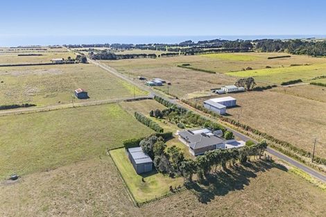 Photo of property in 255 Kaihihi Road, Okato, 4381