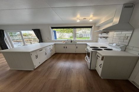 Photo of property in 94a Waikawa Road, Picton, 7220