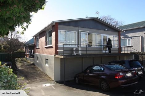 Photo of property in 5 Cobden Street, Dunedin Central, Dunedin, 9016