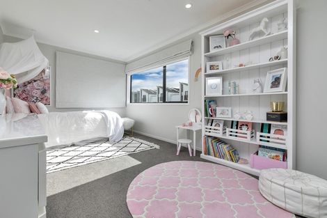 Photo of property in 33 Mapou Road, Hobsonville, Auckland, 0616