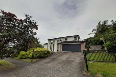 Photo of property in 17 Crimson Park, Oteha, Auckland, 0632
