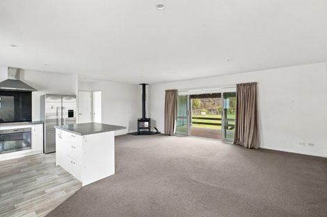 Photo of property in 1597 Turakina Valley Road, Marton, Whanganui, 4581