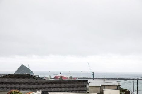 Photo of property in 40 Bayly Road, Moturoa, New Plymouth, 4310