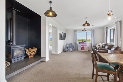 Photo of property in 308 Timaru Road, Waimate, 7978