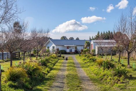 Photo of property in 31 Otawa Drive, West Taratahi, Masterton, 5887