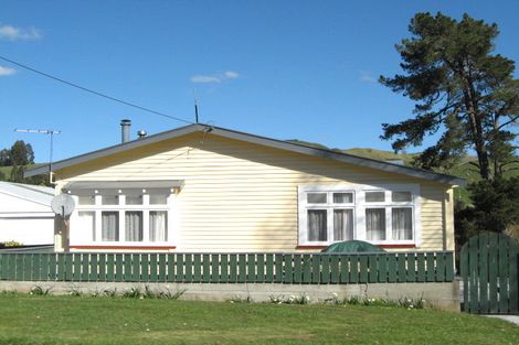 Photo of property in 14 Wren Street, Taihape, 4720