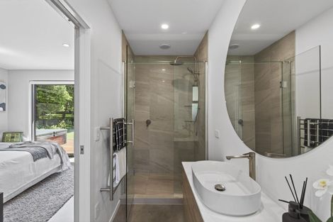 Photo of property in 94 Eliot Street, New Plymouth, 4310