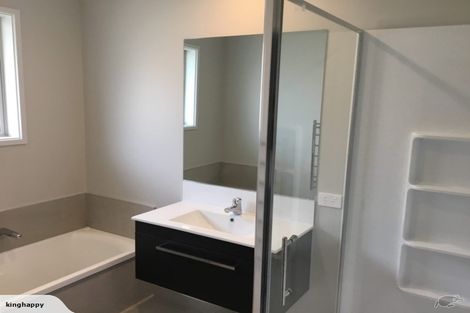 Photo of property in 2 Lakeside Terrace, Omokoroa, 3114