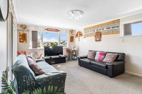 Photo of property in 19 Surrey Street, Manurewa, Auckland, 2102