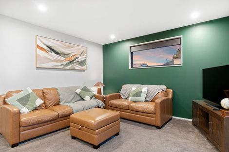 Photo of property in 2/30a Northcote Road, Northcote, Christchurch, 8052