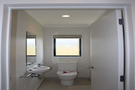 Photo of property in 23 Manene Street, Wattle Downs, Auckland, 2103