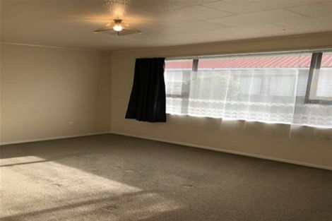 Photo of property in 5 Mataura Place, Clover Park, Auckland, 2019