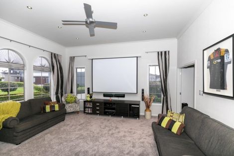 Photo of property in 2 Peninsula Point, Huntington, Hamilton, 3210