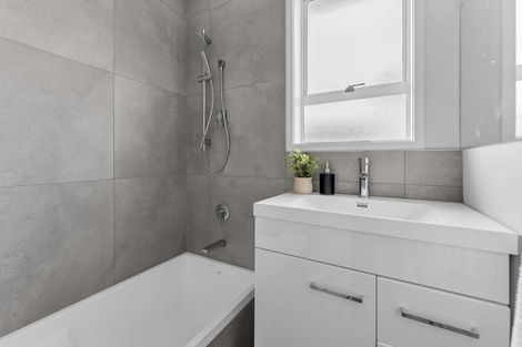 Photo of property in 7 Cooper Place, Papakura, 2110