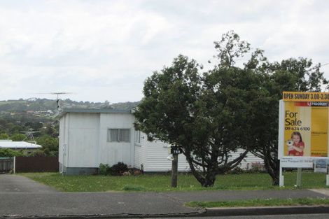 Photo of property in 760a Whangaparaoa Road, Manly, Whangaparaoa, 0930