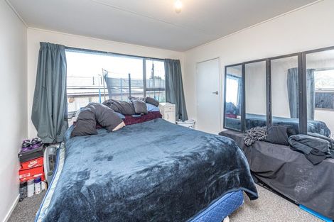 Photo of property in 27 Cross Street, Castlecliff, Whanganui, 4501