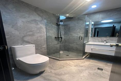 Photo of property in 43 Savoy Road, Glen Eden, Auckland, 0602
