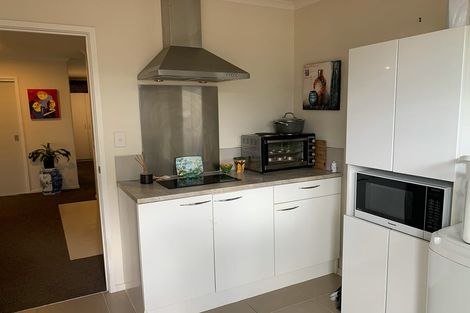 Photo of property in 50 Milano Boulevard, Karaka, Papakura, 2113