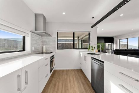 Photo of property in 2a Slater Place, Te Puke, 3119