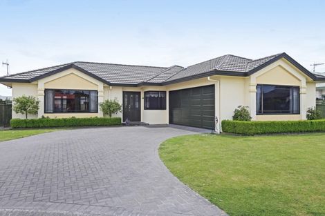 Photo of property in 8 Addington Place, Taradale, Napier, 4112