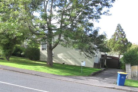 Photo of property in 18 Kemp Road, Massey, Auckland, 0614