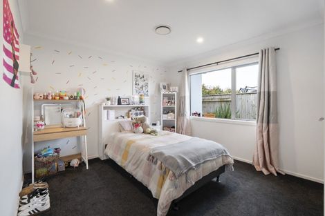 Photo of property in 42 Accolade Street, Maewa, Feilding, 4702