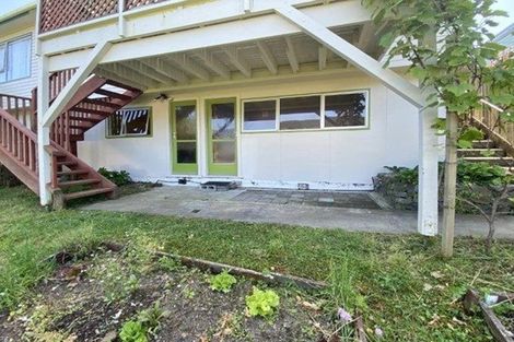 Photo of property in 15b Florio Terrace, Tawa, Wellington, 5028