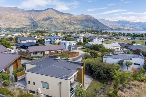 Photo of property in 5a Matrica Court, Wanaka, 9305