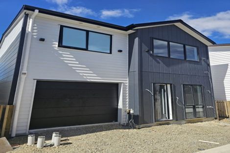 Photo of property in 52c Hutchinsons Road, Bucklands Beach, Auckland, 2014